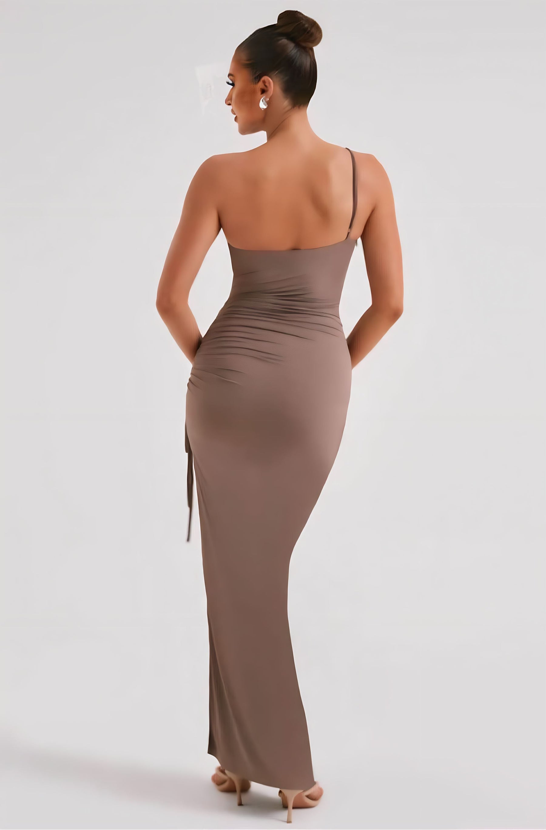 Vestido Longo Ombro Único com Fenda - Lunara
