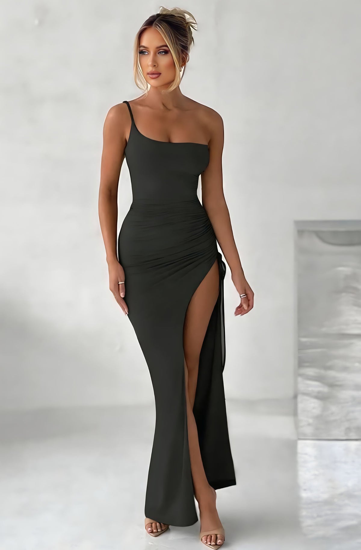 Vestido Longo Ombro Único com Fenda - Lunara
